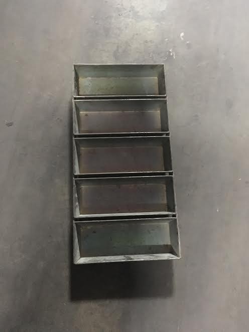 USED 5 STRAP BAKING PANS