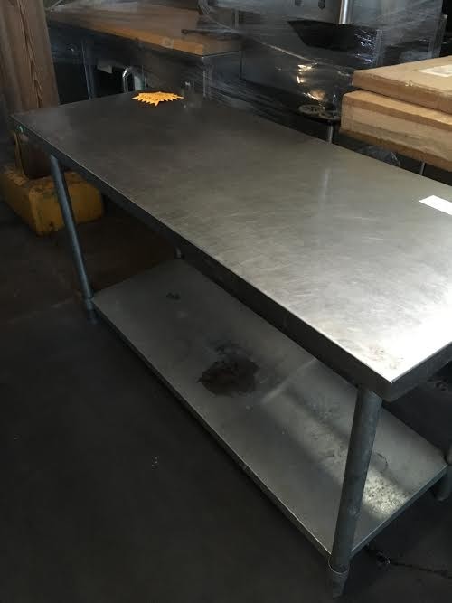 STAINLESS STEEL TABLE 5'x2'x33"